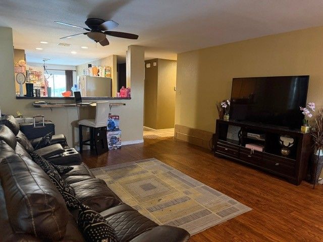 229 Chalk Mountain Drive, Fort Worth, TX 76140