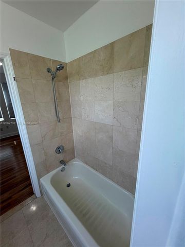 1027 Euclid Avenue 4, Miami Beach, FL 33139