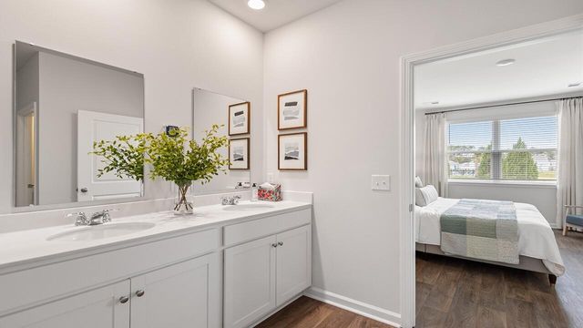 1057 Laurel Oaks Drive, Summerville, SC 29483