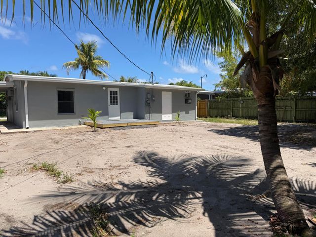 5233 NE 20th Terrace, Pompano Beach, FL 33064