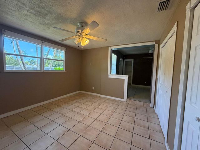 5233 NE 20th Terrace, Pompano Beach, FL 33064