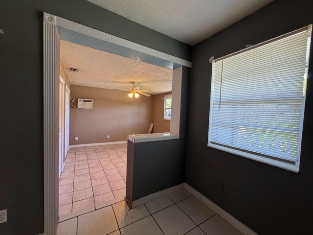 5233 NE 20th Terrace, Pompano Beach, FL 33064