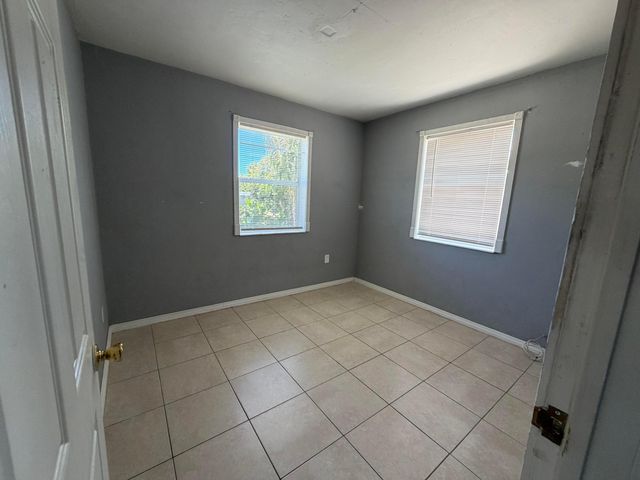 5233 NE 20th Terrace, Pompano Beach, FL 33064