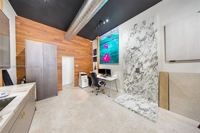 1975 71st St, Miami Beach, FL 33141