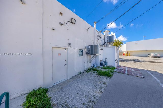 1975 71st St, Miami Beach, FL 33141