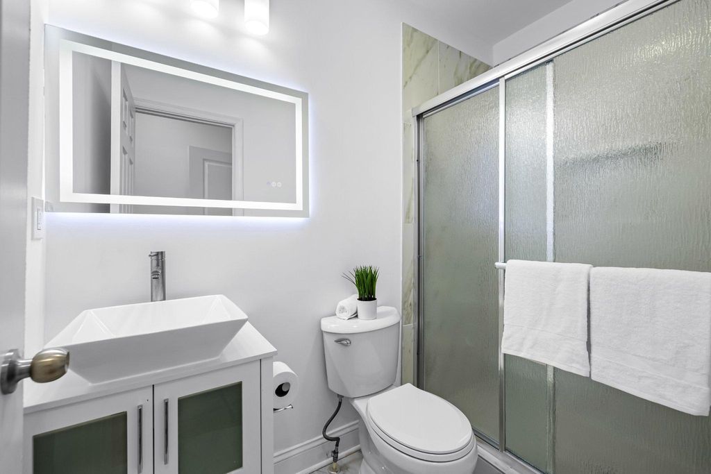 Image 13 of property listing at 1225 PATAPSCO ST, Baltimore, MD 21230