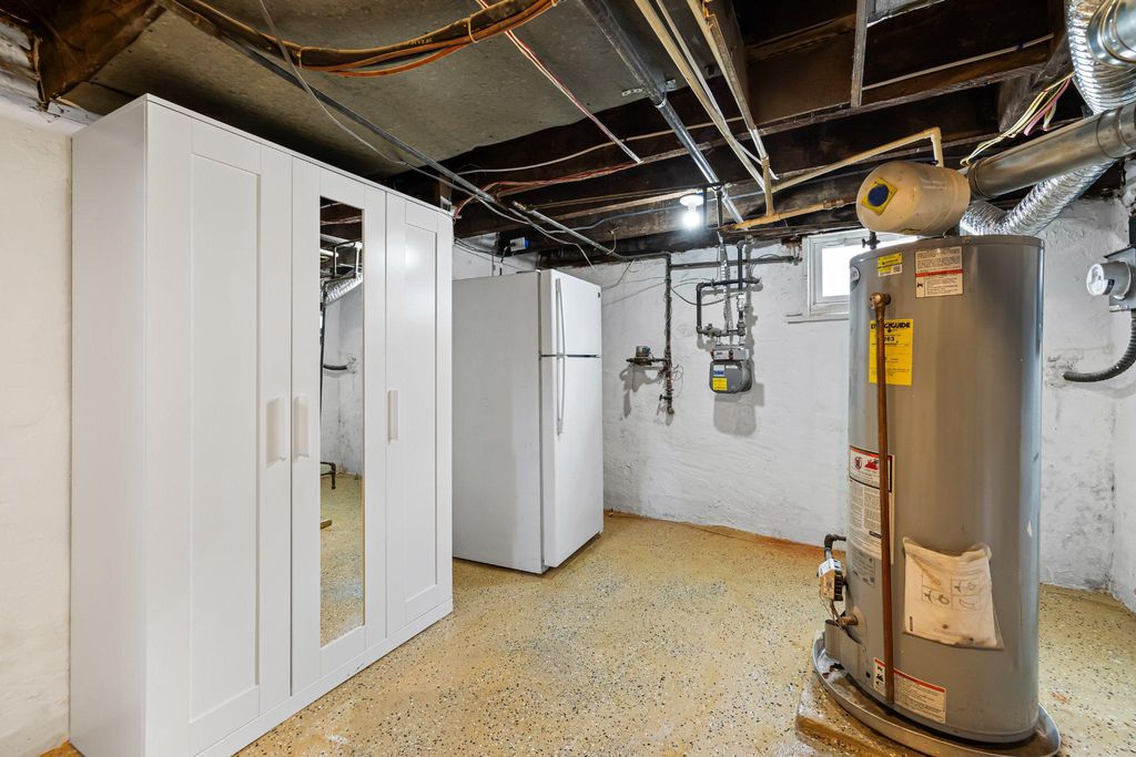 Image 18 of property listing at 1225 PATAPSCO ST, Baltimore, MD 21230