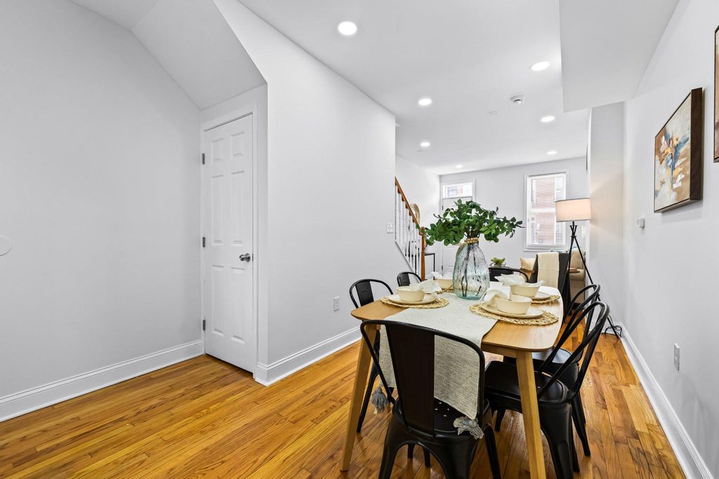 Image 4 of property listing at 1225 PATAPSCO ST, Baltimore, MD 21230