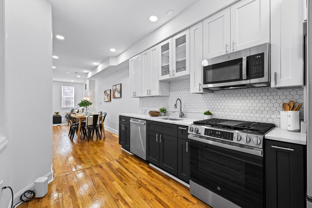 Image 6 of property listing at 1225 PATAPSCO ST, Baltimore, MD 21230