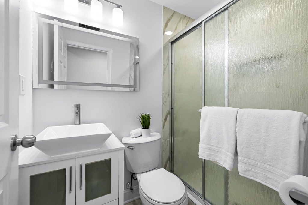 Image 7 of property listing at 1225 PATAPSCO ST, Baltimore, MD 21230