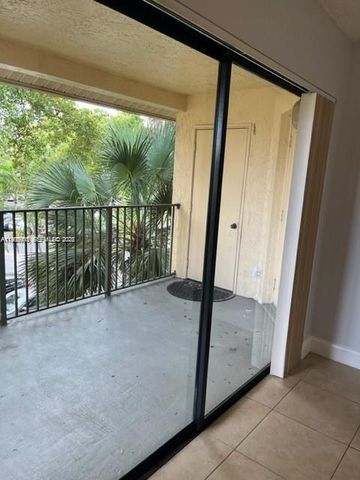9999 Summerbreeze Drive 1009, Sunrise, FL 33322