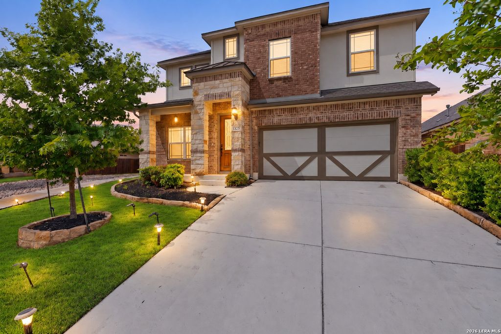 1239 LOMA RNCH, New Braunfels, TX 78132