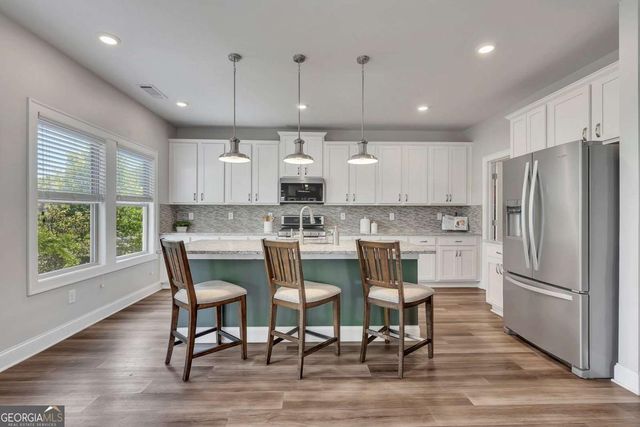 204 Meadows Court, Woodstock, GA 30189