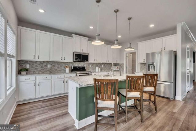 204 Meadows Court, Woodstock, GA 30189
