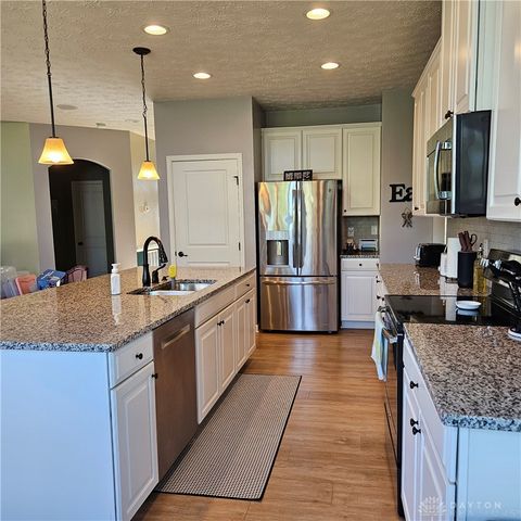 604 Foxtail Court, Troy, OH 45373