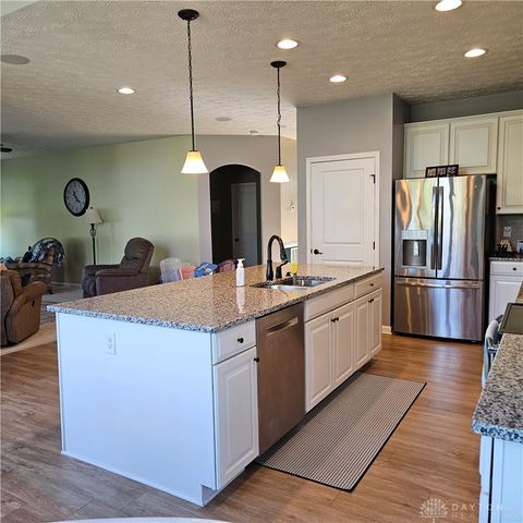 604 Foxtail Court, Troy, OH 45373