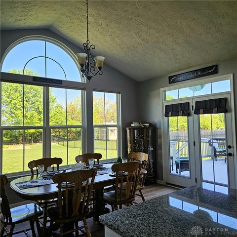 604 Foxtail Court, Troy, OH 45373