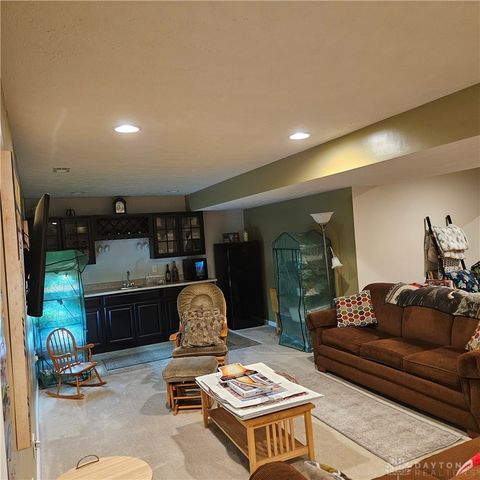 604 Foxtail Court, Troy, OH 45373