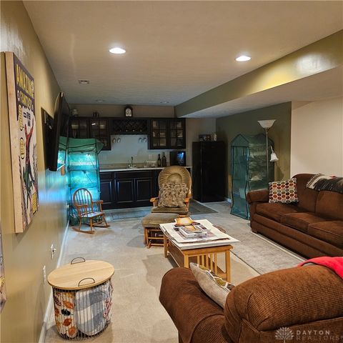 604 Foxtail Court, Troy, OH 45373