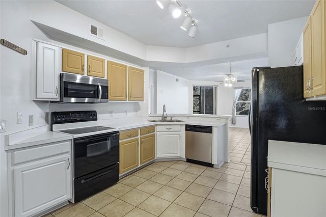 570 CRANES WAY 140, Altamonte Springs, FL 32701