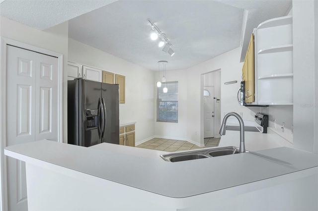 570 CRANES WAY 140, Altamonte Springs, FL 32701