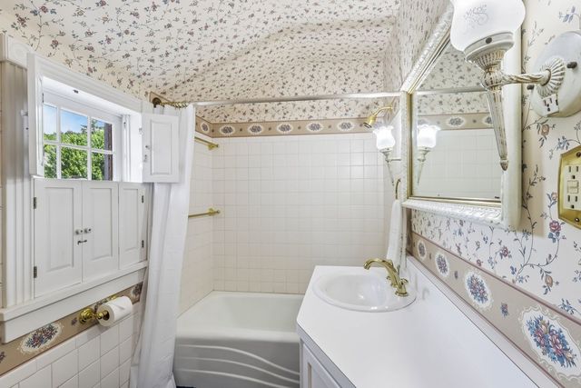 21 Lenzman COURT, Harmony Twp, PA 15003
