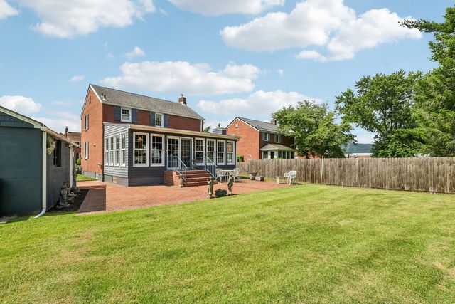 21 Lenzman COURT, Harmony Twp, PA 15003