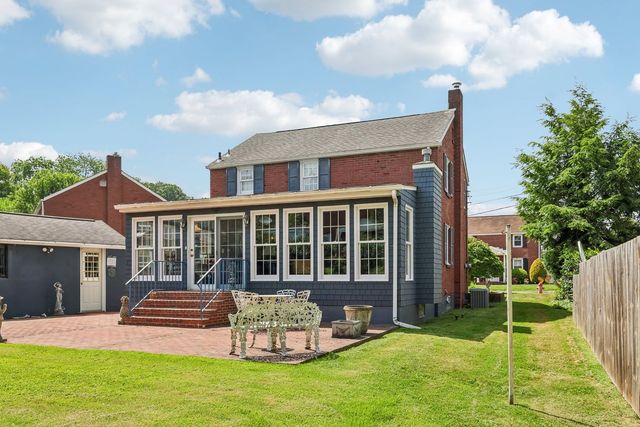 21 Lenzman COURT, Harmony Twp, PA 15003
