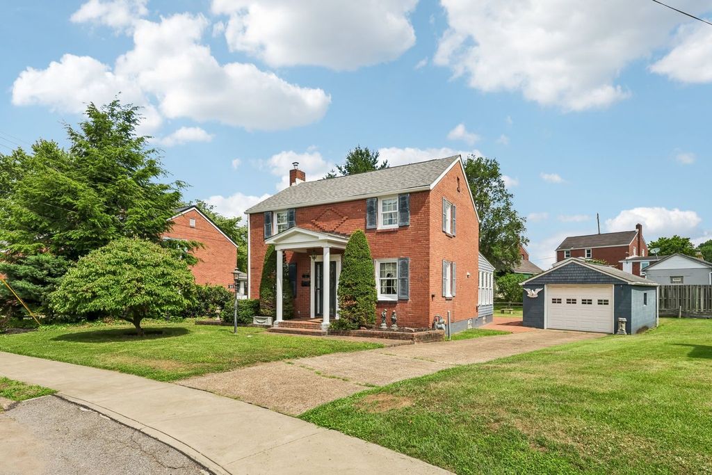 21 Lenzman COURT, Harmony Twp, PA 15003