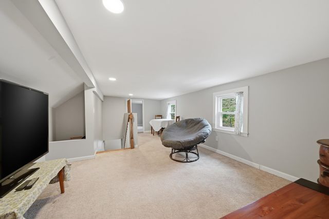 1000 Greenland Road, Portsmouth, NH 03801