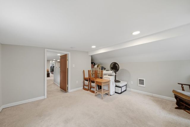 1000 Greenland Road, Portsmouth, NH 03801