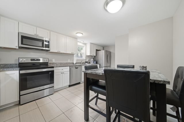 1000 Greenland Road, Portsmouth, NH 03801