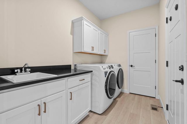 841 Emmy Lane, Hanover, MN 55341