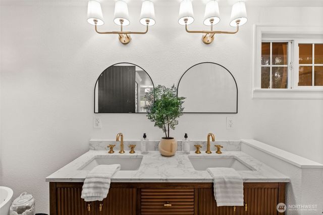 3016 SE Misty Court, Port Orchard, WA 98367