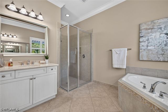 3384 Atlantic CIR, Naples, FL 34119