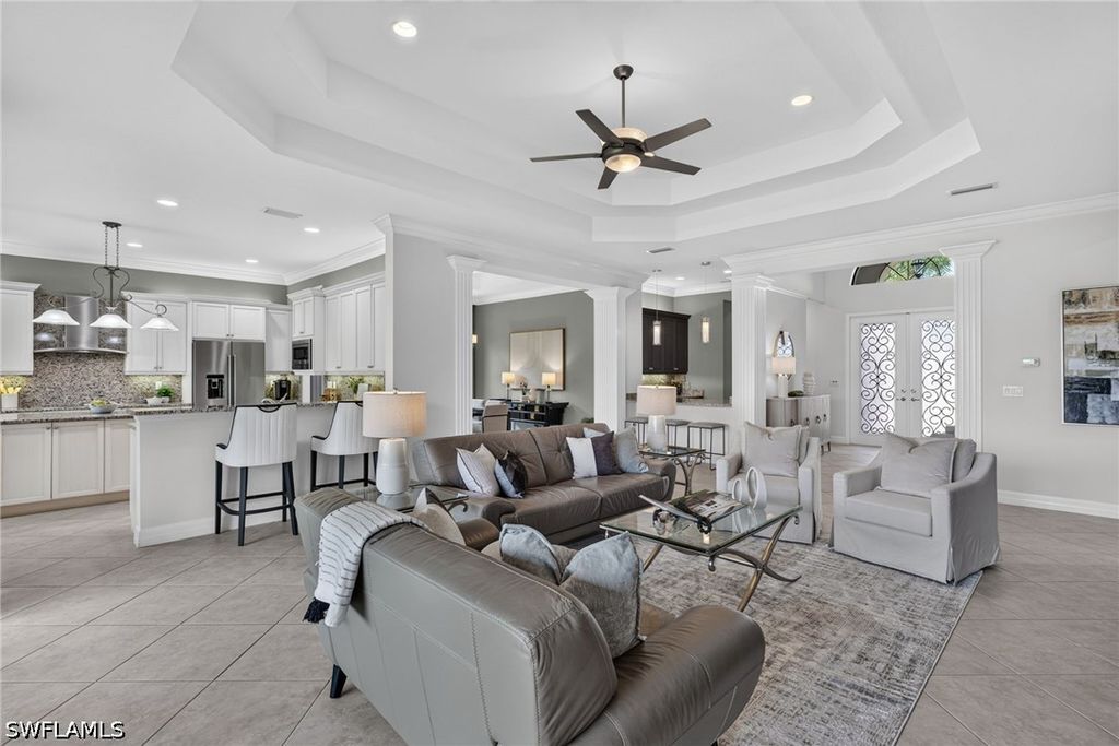 3384 Atlantic CIR, Naples, FL 34119