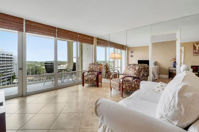 336 Golfview Road 1016, North Palm Beach, FL 33408