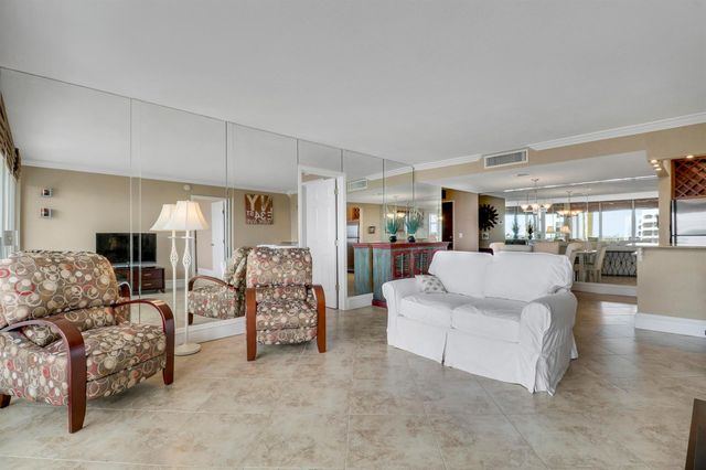 336 Golfview Road 1016, North Palm Beach, FL 33408