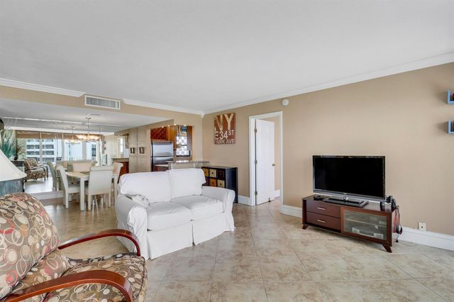 336 Golfview Road 1016, North Palm Beach, FL 33408