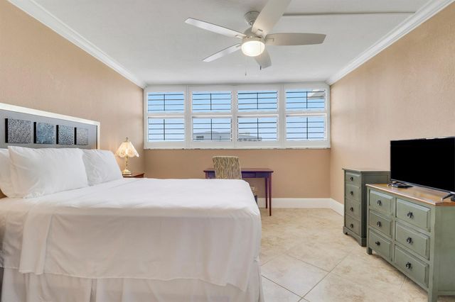 336 Golfview Road 1016, North Palm Beach, FL 33408