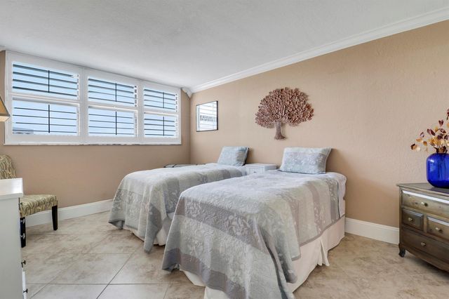 336 Golfview Road 1016, North Palm Beach, FL 33408