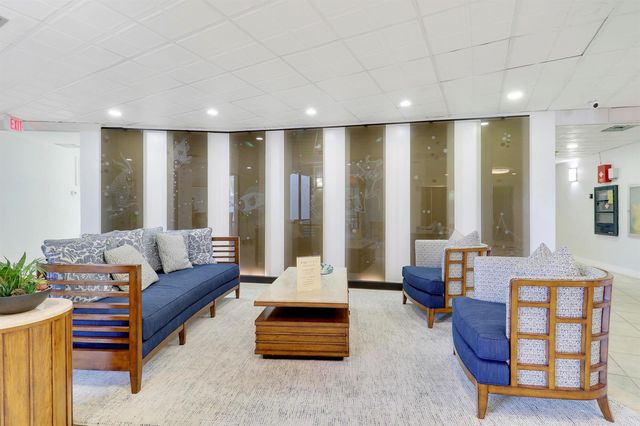 336 Golfview Road 1016, North Palm Beach, FL 33408