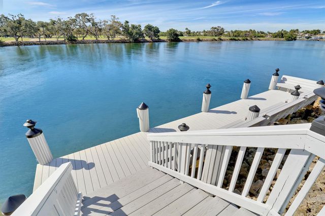 336 Golfview Road 1016, North Palm Beach, FL 33408