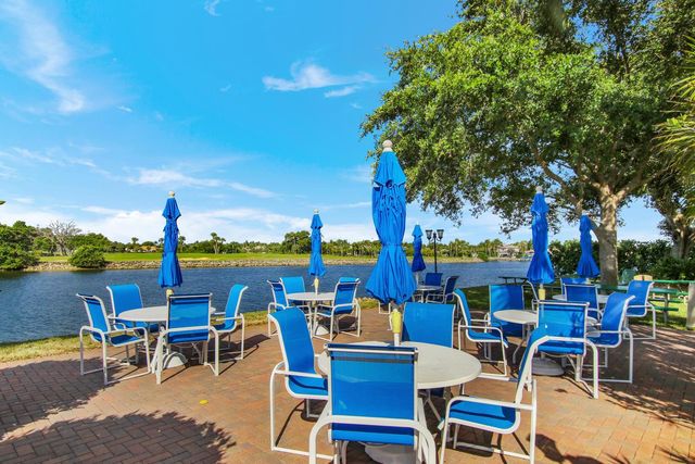 336 Golfview Road 1016, North Palm Beach, FL 33408