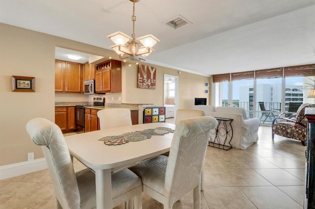 336 Golfview Road 1016, North Palm Beach, FL 33408