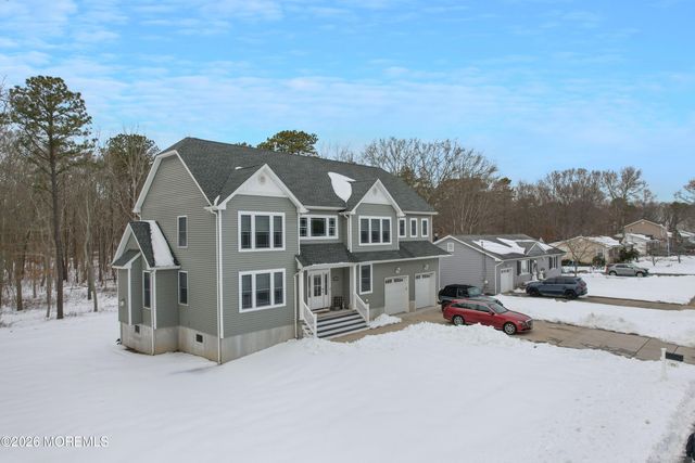 674 Dunedin Street, Toms River, NJ 08753