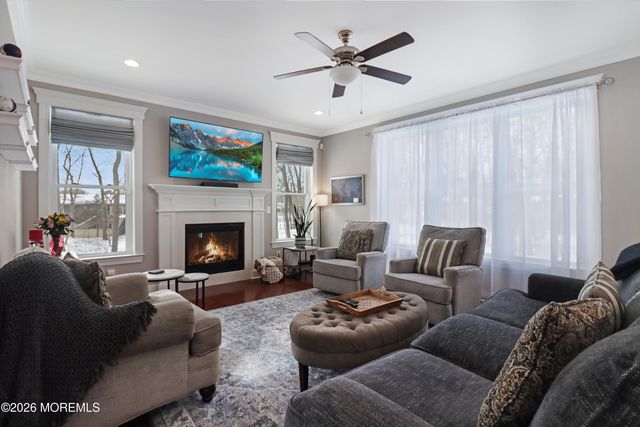 674 Dunedin Street, Toms River, NJ 08753