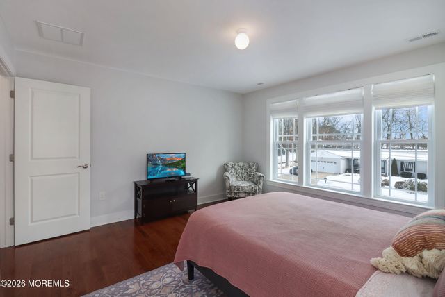 674 Dunedin Street, Toms River, NJ 08753