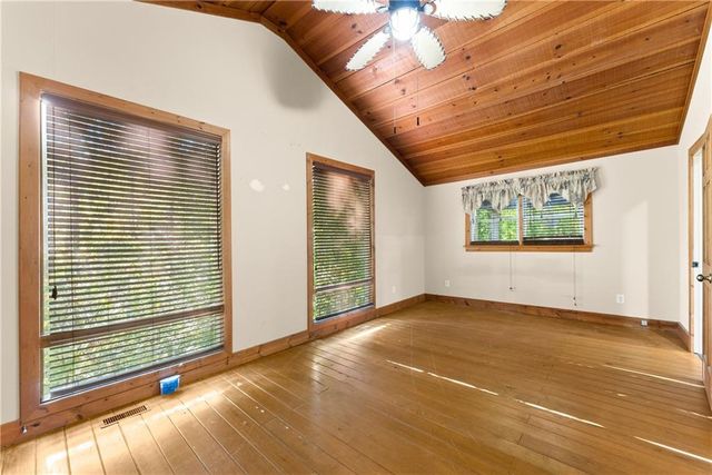 773 Shorewood Circle, Toccoa, GA 30577