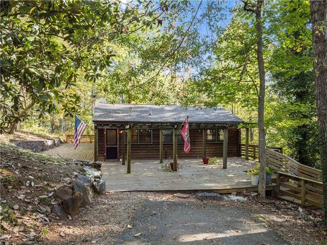 773 Shorewood Circle, Toccoa, GA 30577